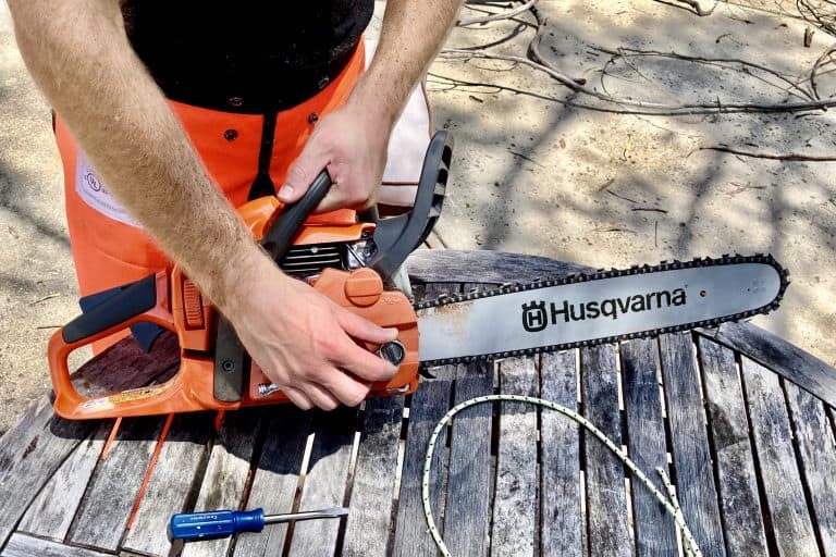 How to Replace a Chainsaw Chain